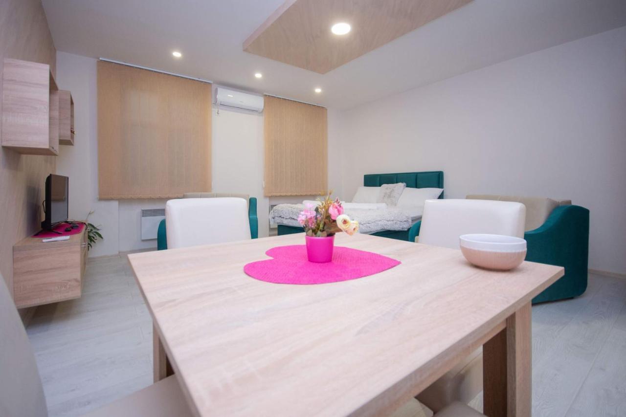 Hotel Cvetni Trg Belgrad Zewnętrze zdjęcie